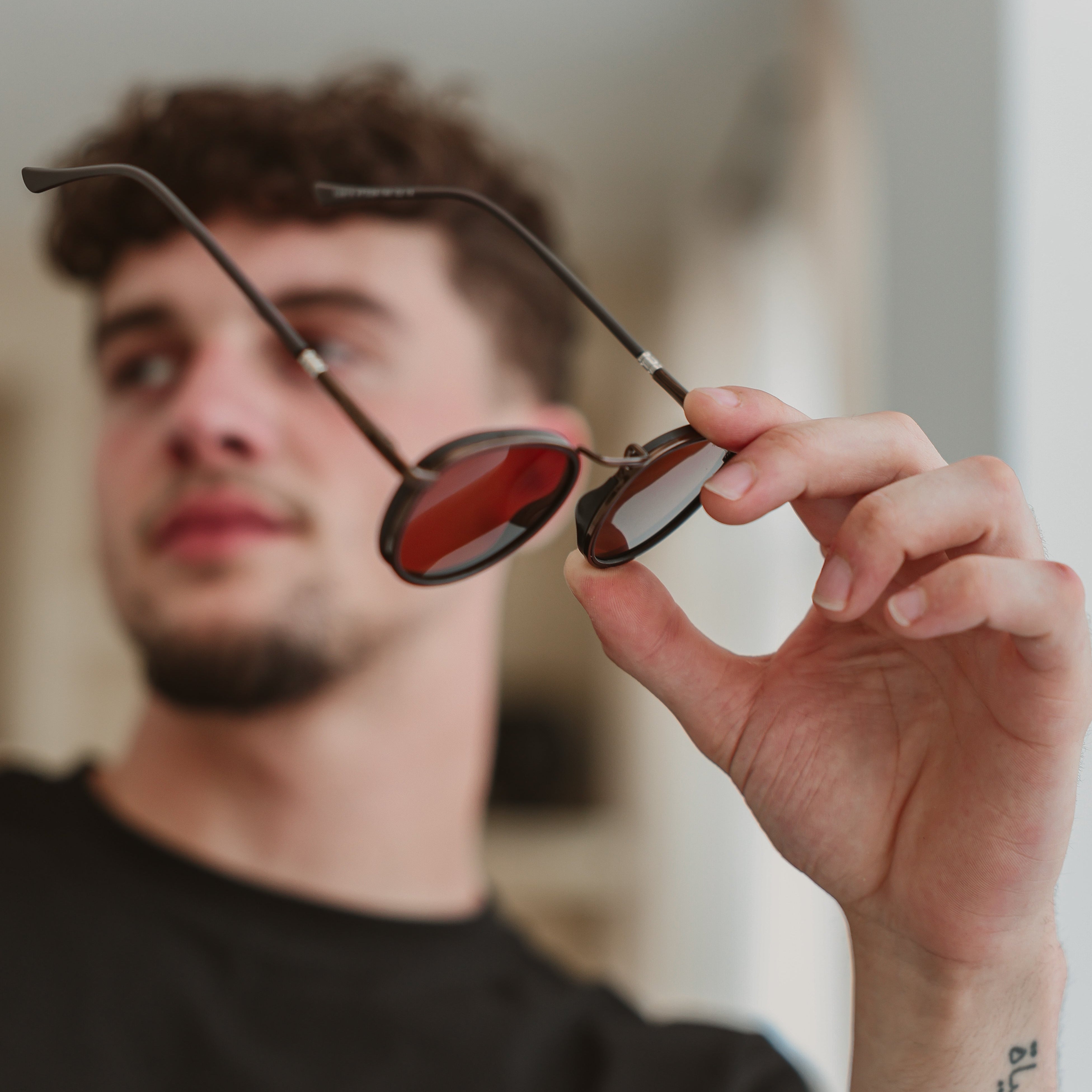 Trendbee™ Solar Oval Brown